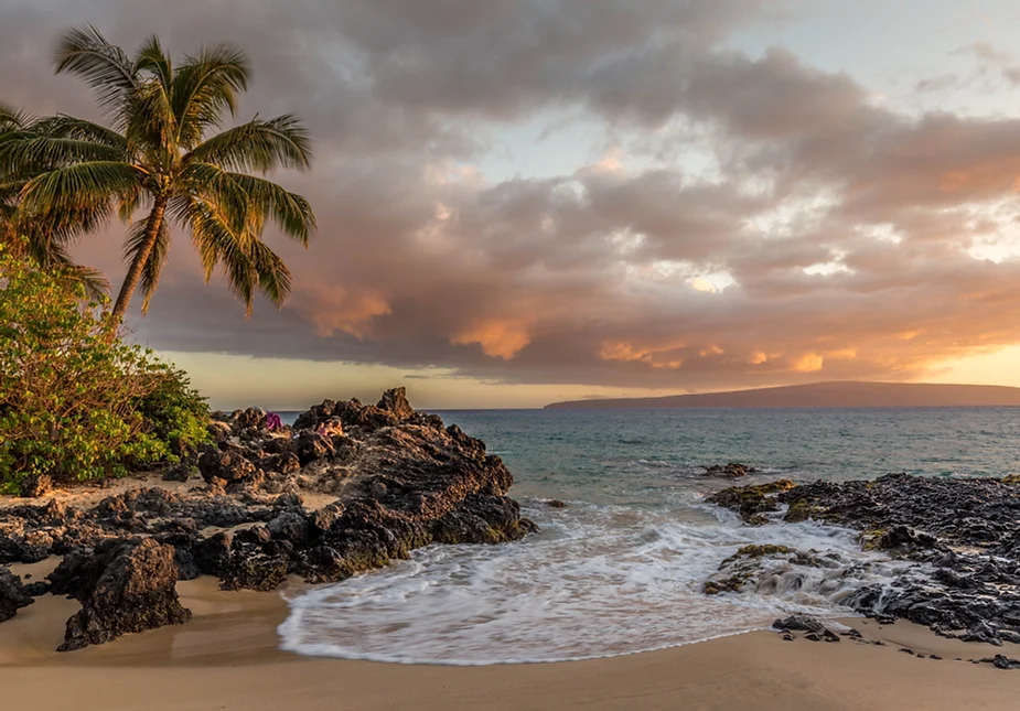 Experience the Best of Hawaii: Your Ultimate Luxury Adventure Awaits!